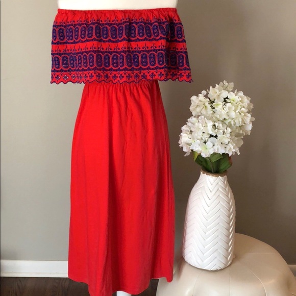 ASOS Dresses & Skirts - 🌷 ASOS off the shoulder midi dress